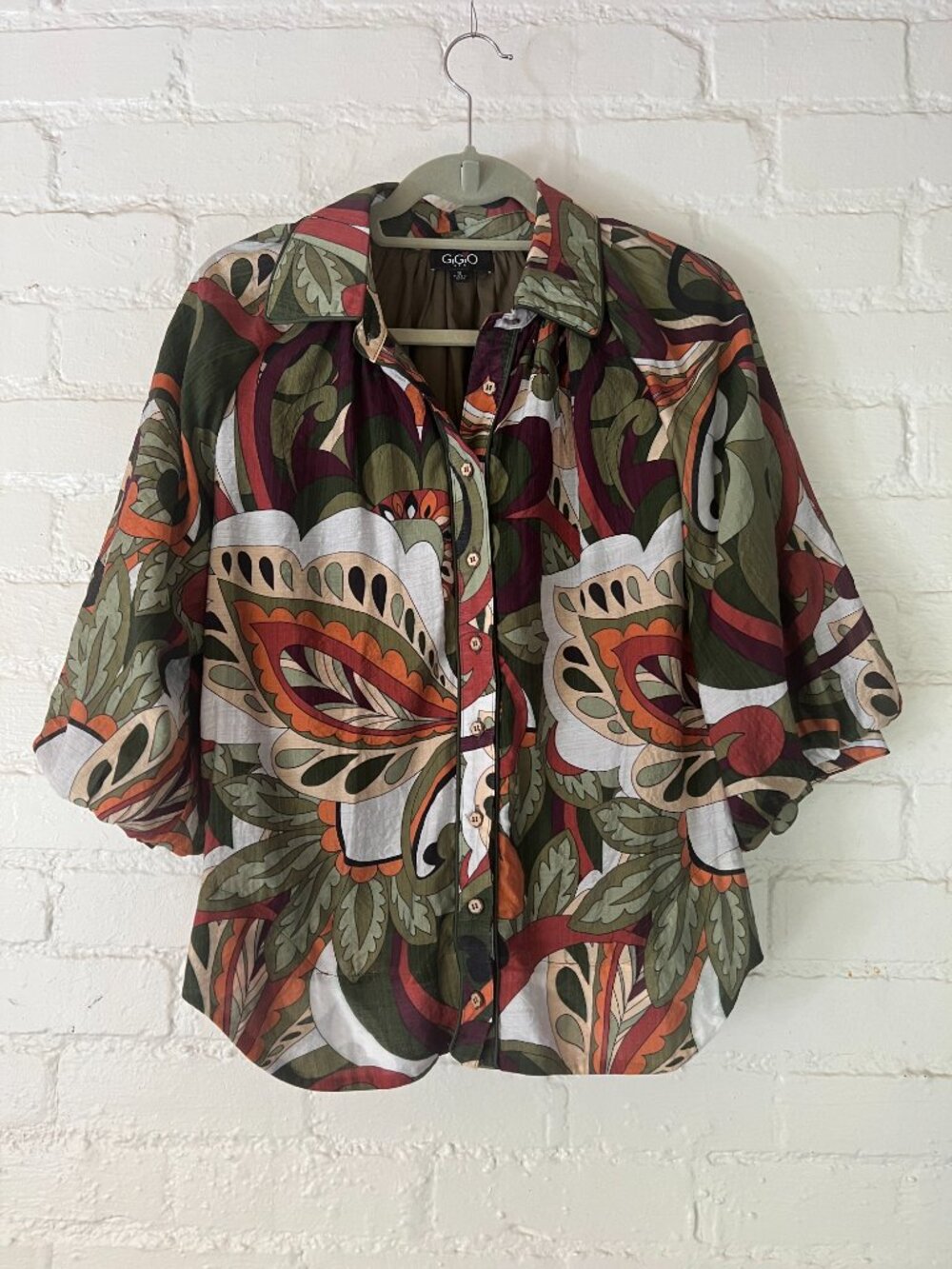 GiGio USA Women's Button Down Blouse Size Small Bamboo Buttons